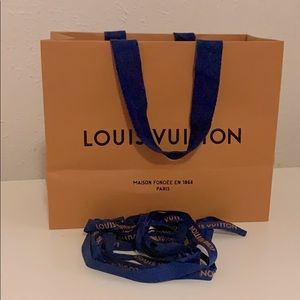 Louis Vuitton blue & orange ribbon, 9’6”